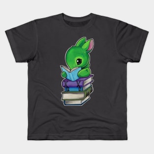 Books and bunny Kids T-Shirt